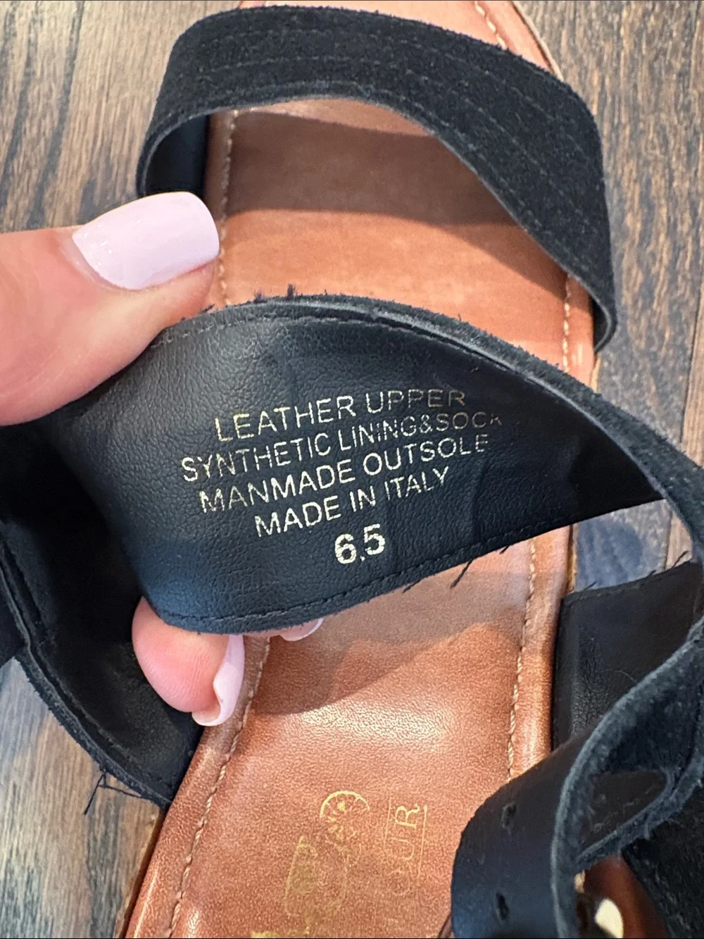 Coach and Four Woman’s Black Suede Platform Sandals - Size 6.5
